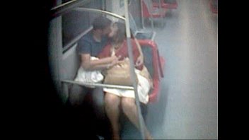 Sexo no trem casal super ousado olha tudo que eles fizeram